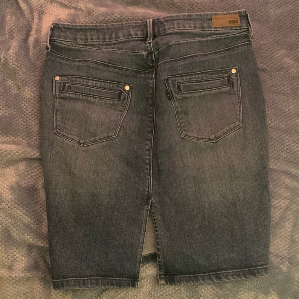 Levi’s Denim Skirt 4/27